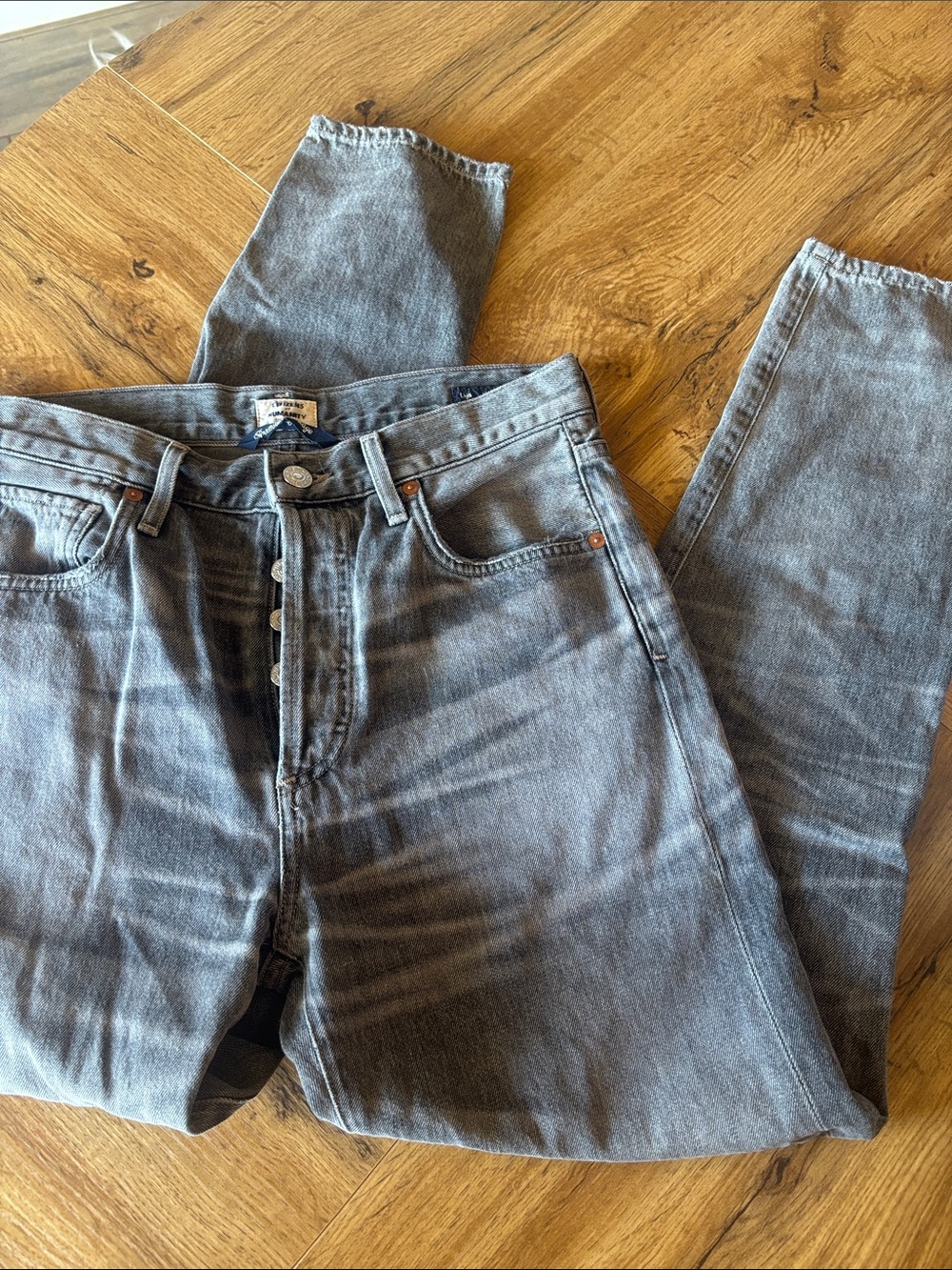 Citizens Of Humanity Slim Straight Jeans in Washed Gray